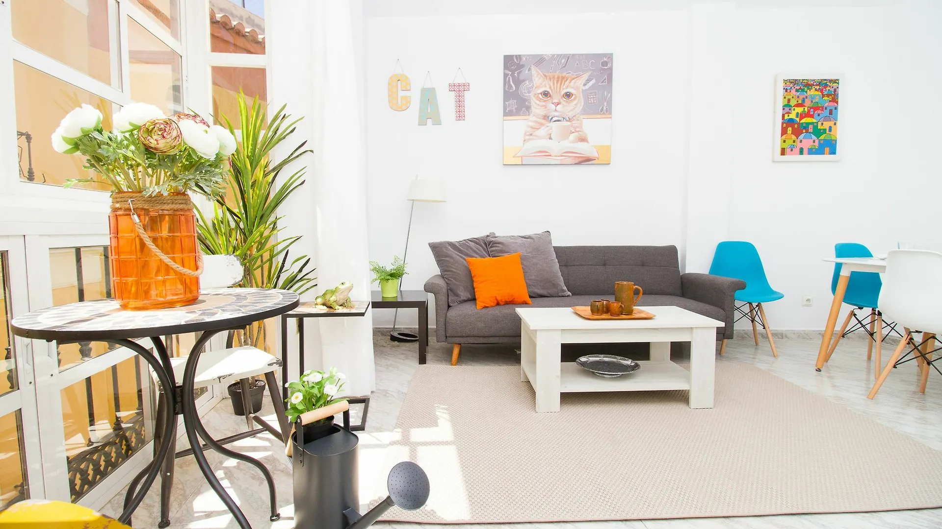 Spacious And Bright Apartment By La Recepcion contacts