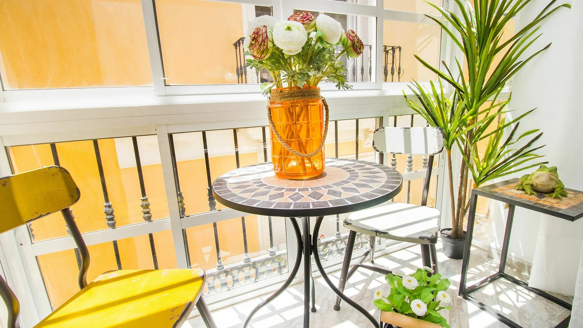 Spacious And Bright Apartment By La Recepcion Malaga