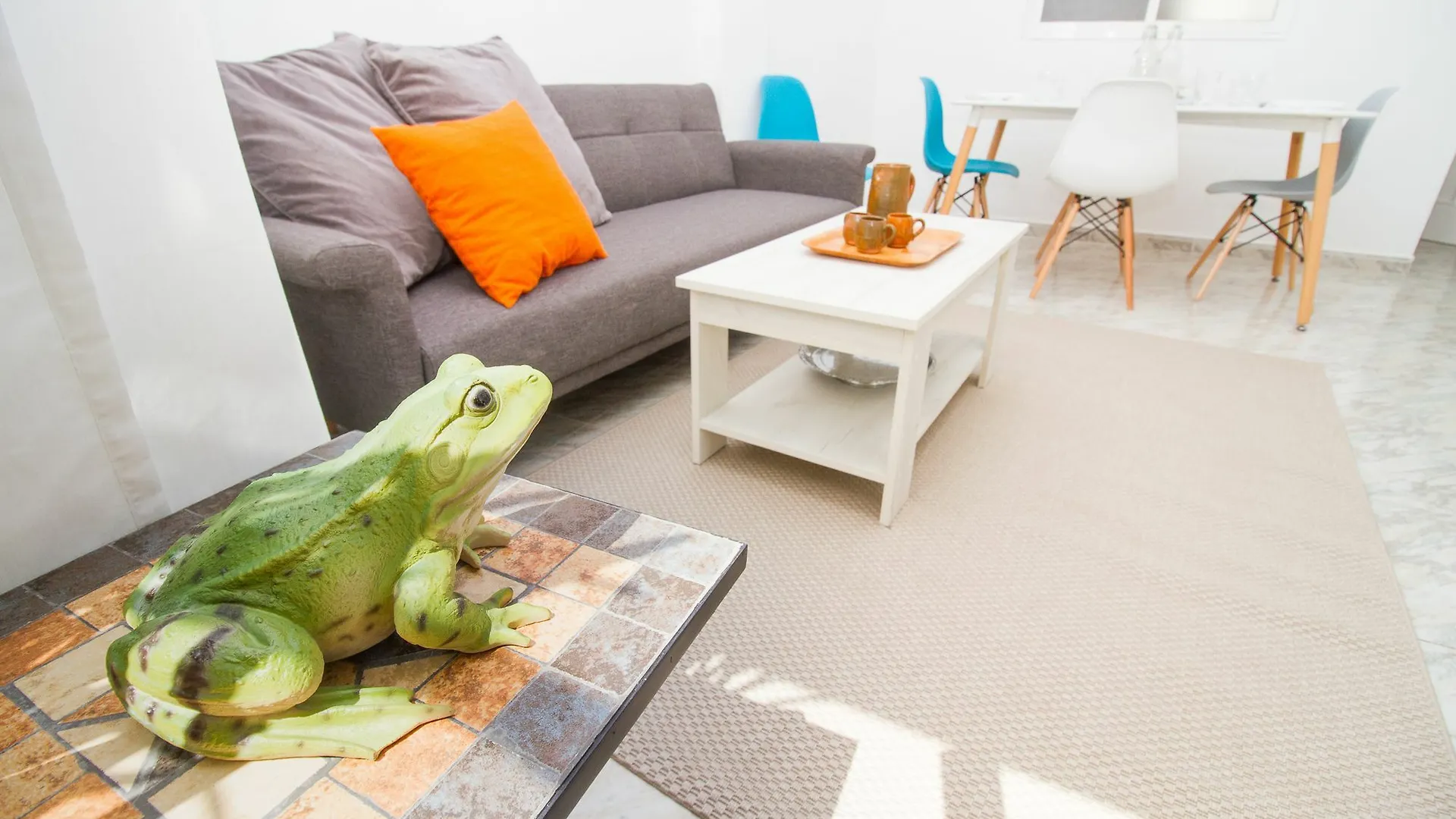 Spacious And Bright Apartment By La Recepcion Malaga